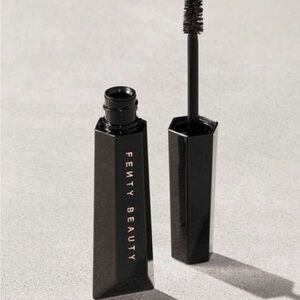 New Fenty Beauty HELLA THICC VOLUMIZING MASCARA - black